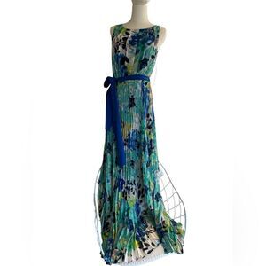 Jessica Howard Blue Green Floral Pleated Maxi Dress with Sash